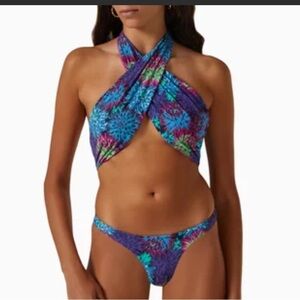 REINA OLGA
Showpony Trinkini Medium